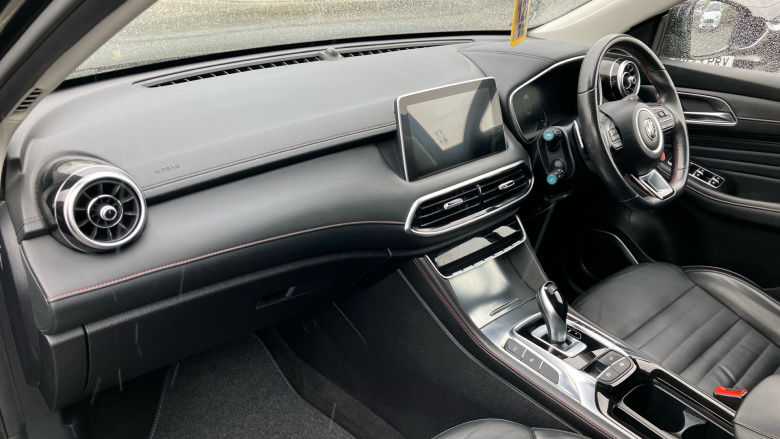 MG Hs 1.5 T-GDI Exclusive 5dr DCT Petrol Hatchback